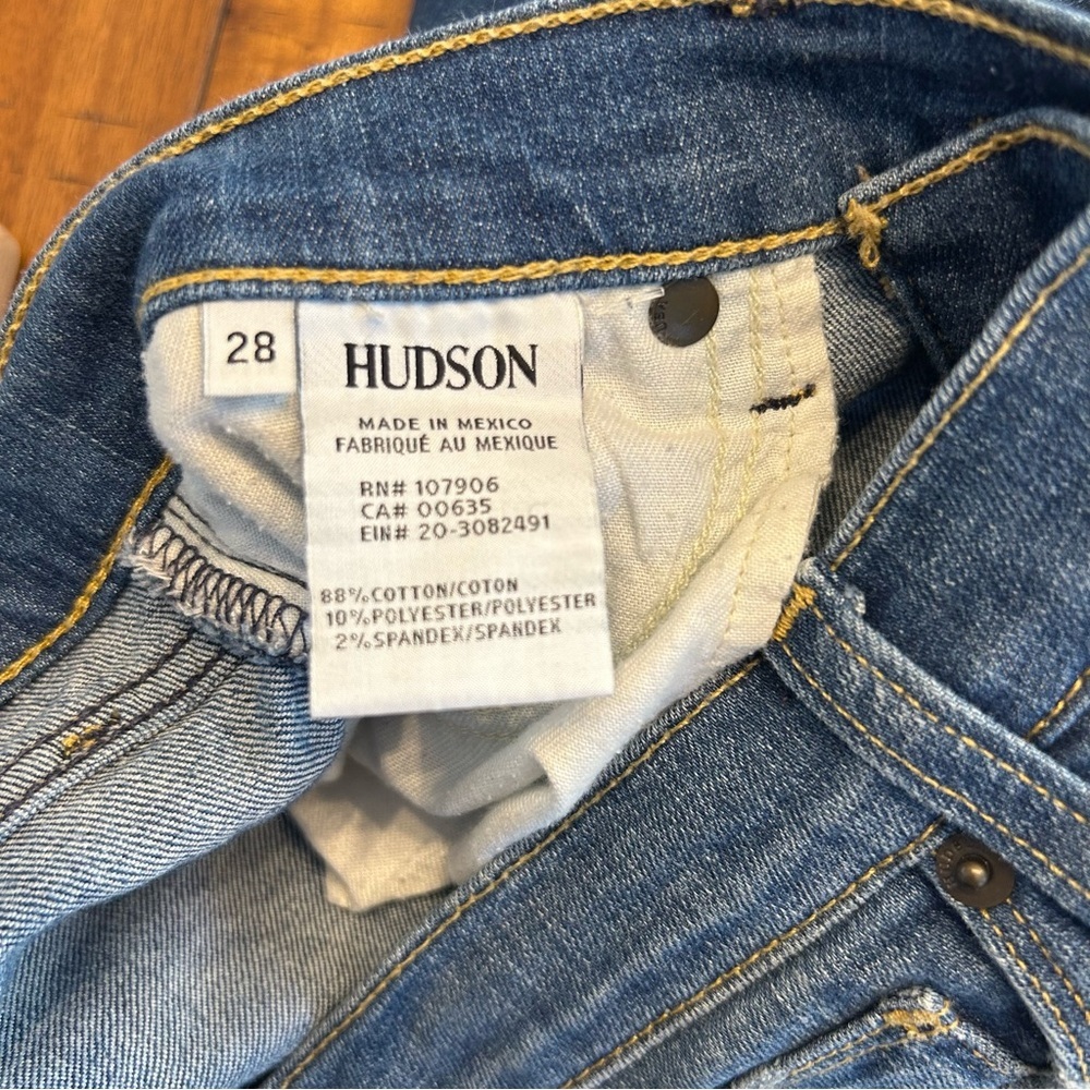 Hudson Krista Super Skinny Crop Jeans, Sz 28, Distressed Medium Wash Denim - Picture 9 of 10